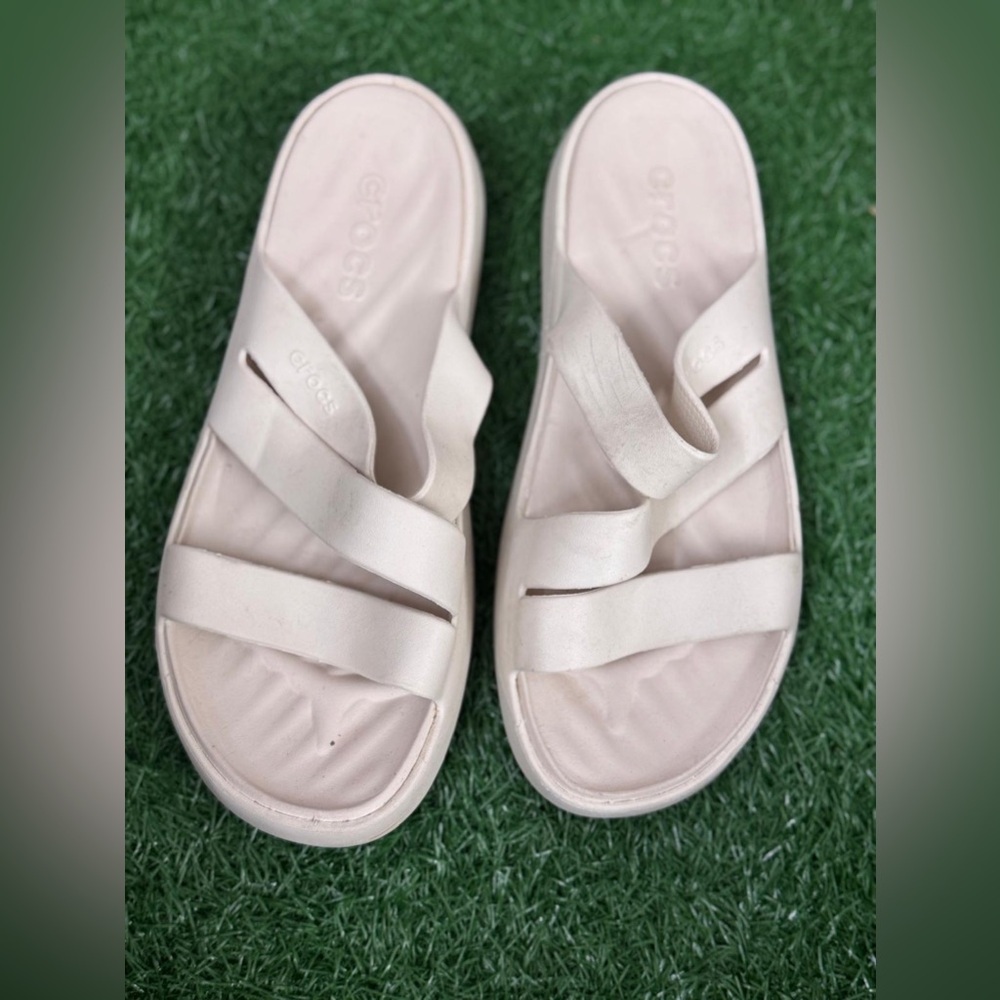 Crocs Women's White Sandals Size 10